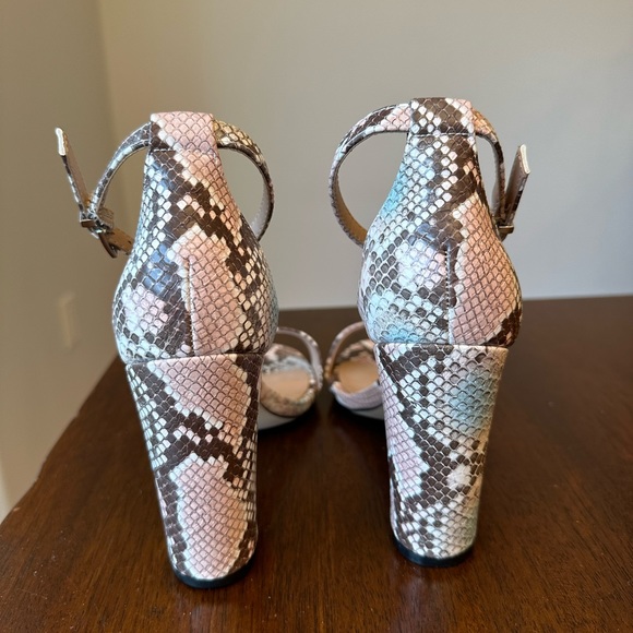 Call It Spring, snake skin heals - Picture 3 of 5